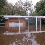 Inundada Casa Farnsworth