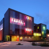 Centro para el deporte y el ocio en Saint-Cloud   – KOZ Architectes – Francia
