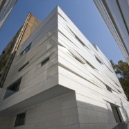 Edificio Comercial y Oficinas – Abbas Riahi Fard-Farinaz Razavi Nikoo – Iran