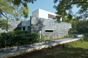 Dinesh Mills Bungalow - atelier dnD - India