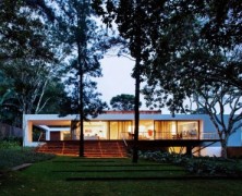 Santo Amaro House – Isay Weinfeld – Brazil