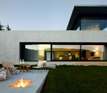 House on the Minho river - Quico Jorreto - Spain