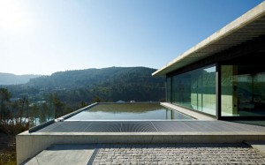 House on the Minho river - Quico Jorreto - Spain